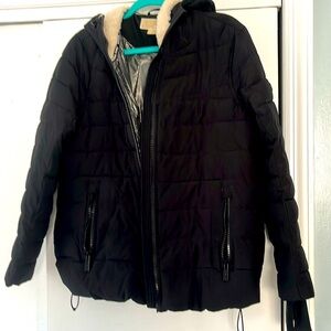 Michael Kors  jacket, black insulated jacket Sherpa with Sherpa hood size large